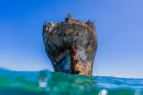 Shipwreck beach USS YOG