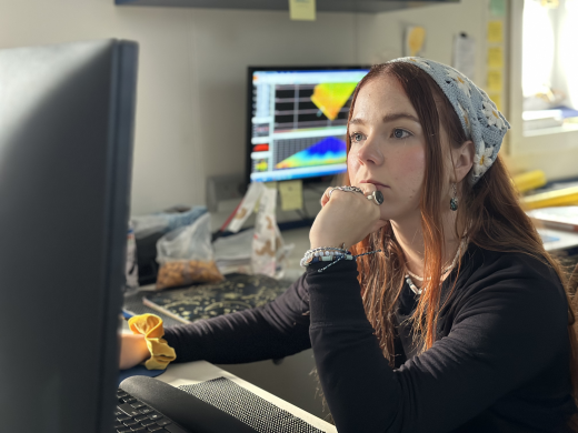 Seafloor mapper in data lab