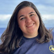 Stephanie Weinger headshot