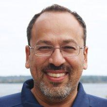 Peter Girguis headshot photo