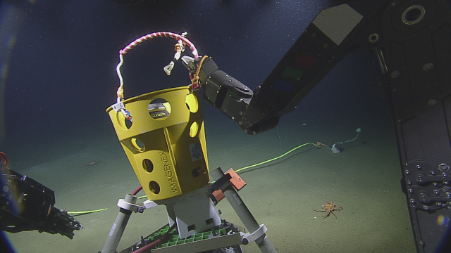 The Imagenex in position on the sea floor